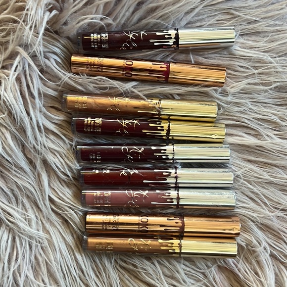 COPY - COPY - Kylie Cosmetics Lipstick - Picture 12 of 14